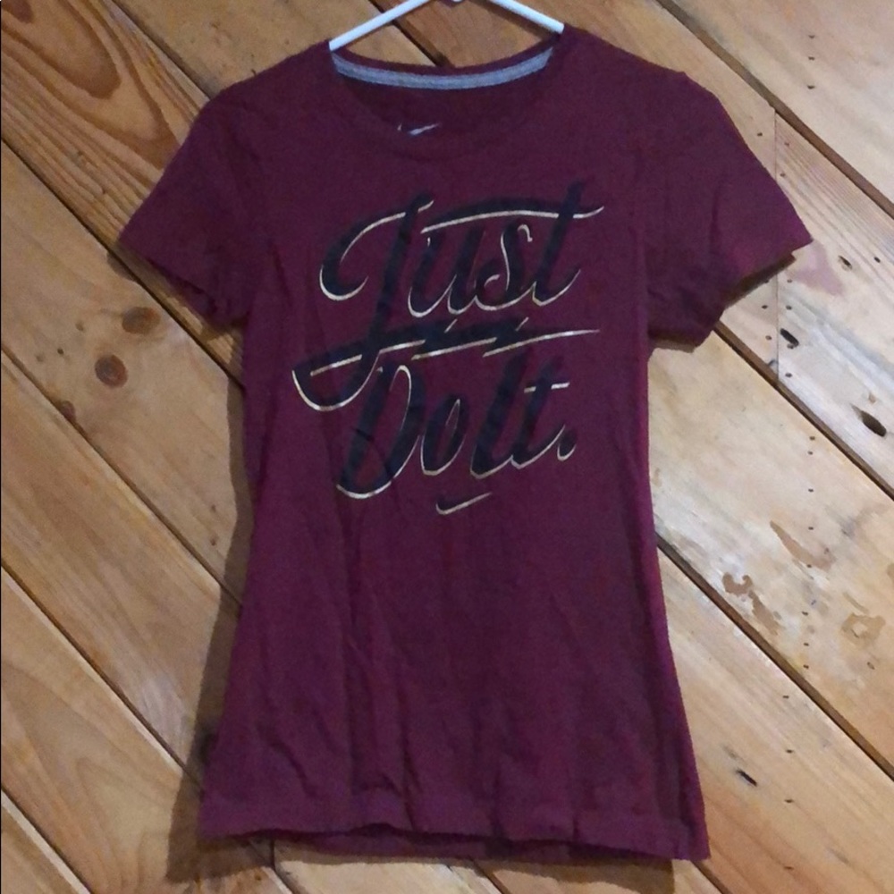 Nike tee size small